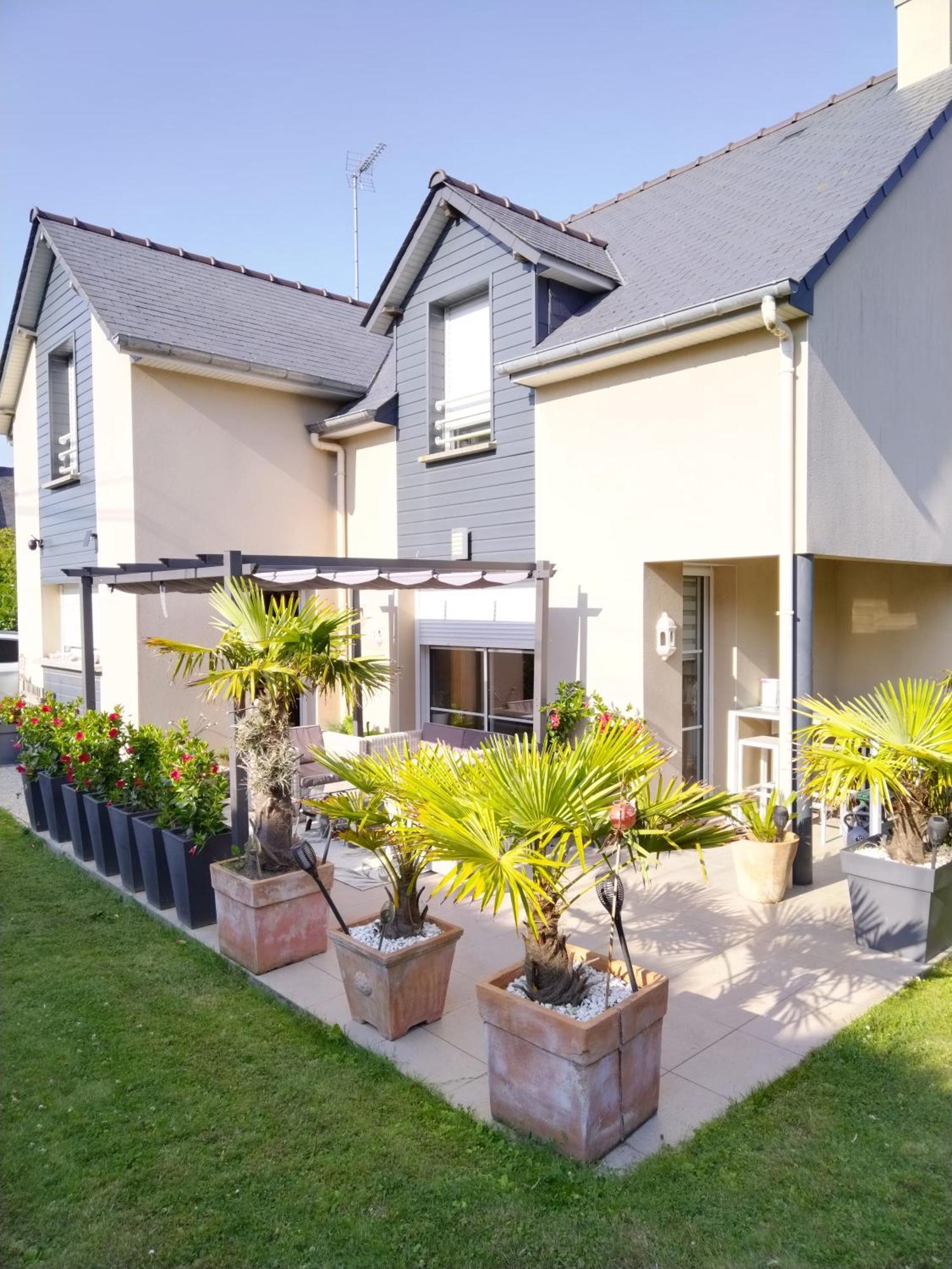 Bed and Breakfast Chez Helene Saint-Coulomb Exterior foto